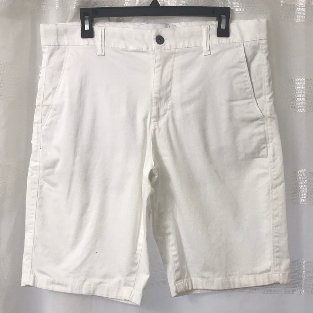 Men’s white shorts